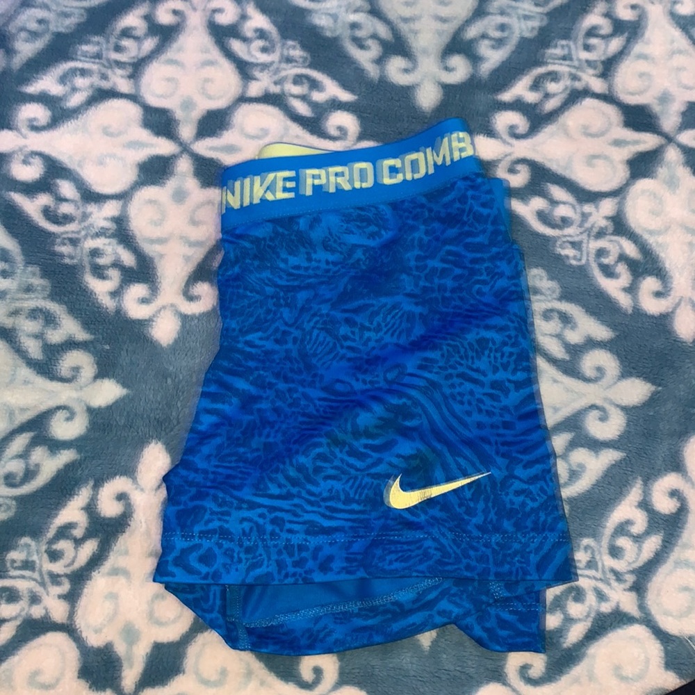 Nike dri fit spandex